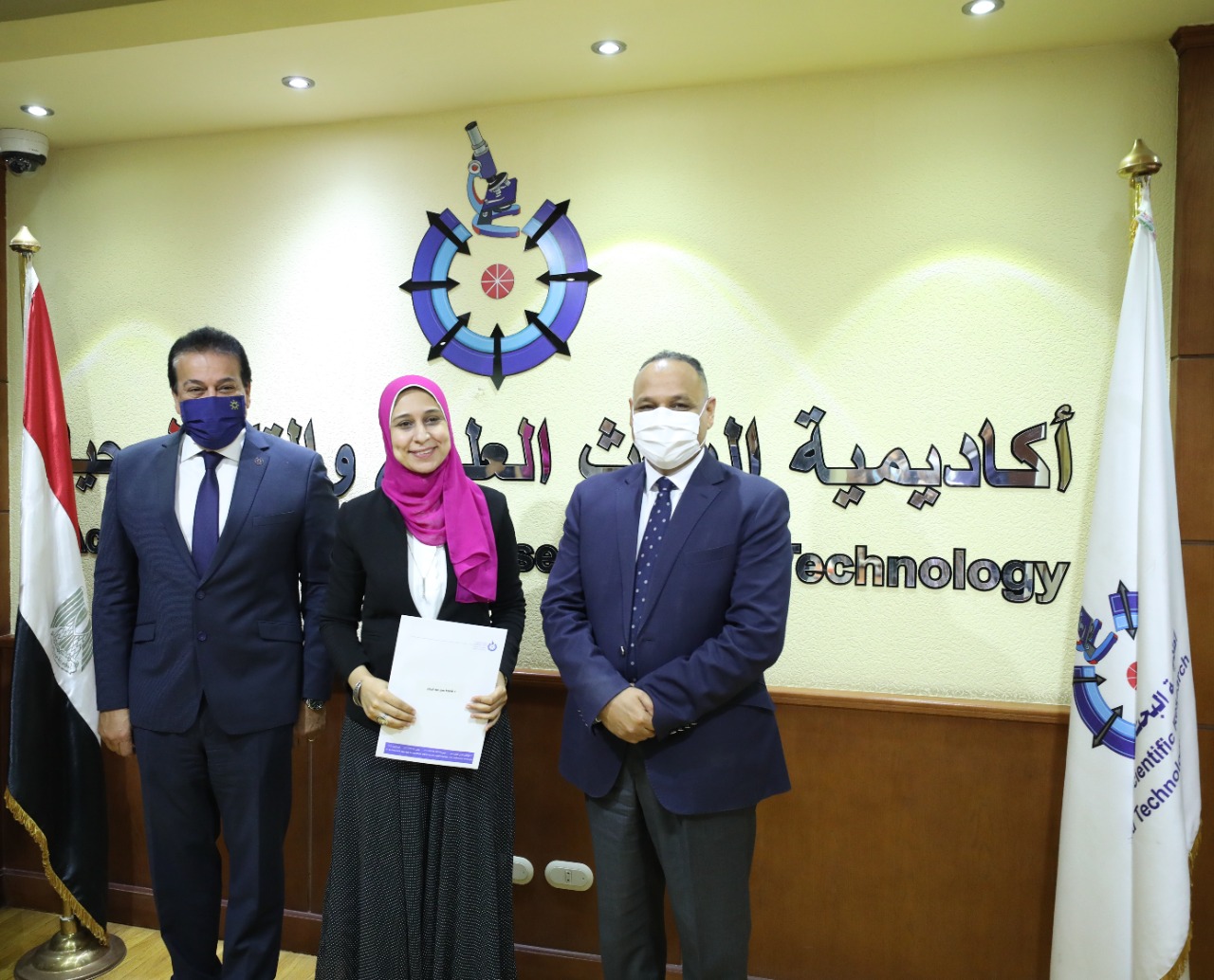 طبخ صحي وآمن ..  فرن ضغط  يحصد فضية  معرض الابتكار  الدولى ٢٠٢١