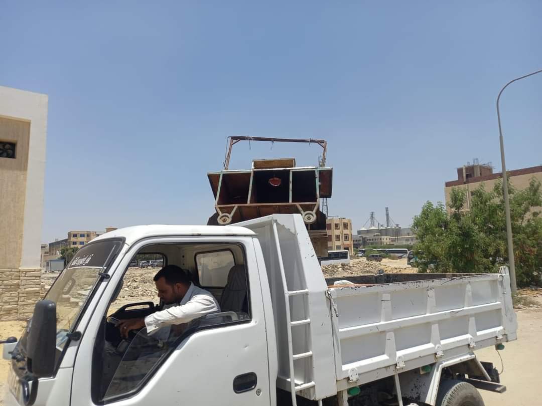 الغيطى: 11 قرار غلق وتشميع وضبط عدد ٢ تروسيكل بحملة بالعبور