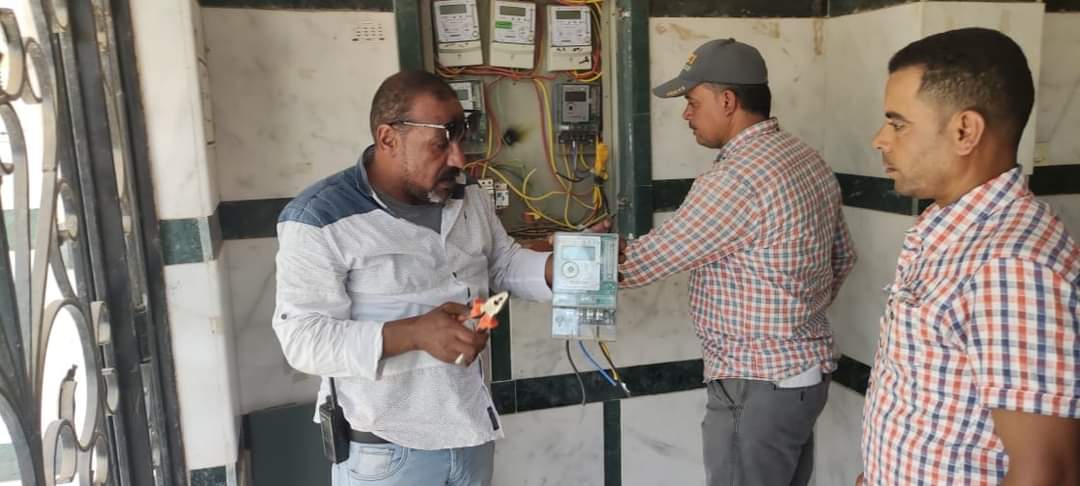 الغيطى: 11 قرار غلق وتشميع وضبط عدد ٢ تروسيكل بحملة بالعبور