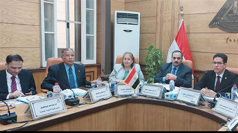 مجلس جامعة بنها