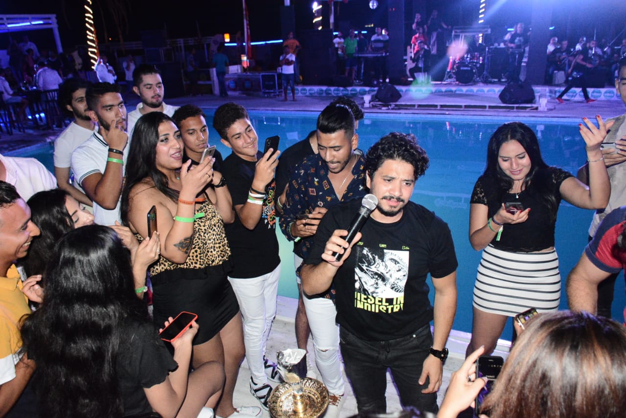 مصطفى حجاج يشعل حفلات الساحل الشمالي بحفل ضخم .. صور