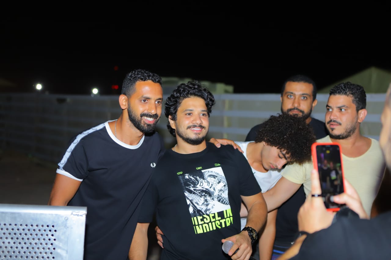 مصطفى حجاج يشعل حفلات الساحل الشمالي بحفل ضخم .. صور