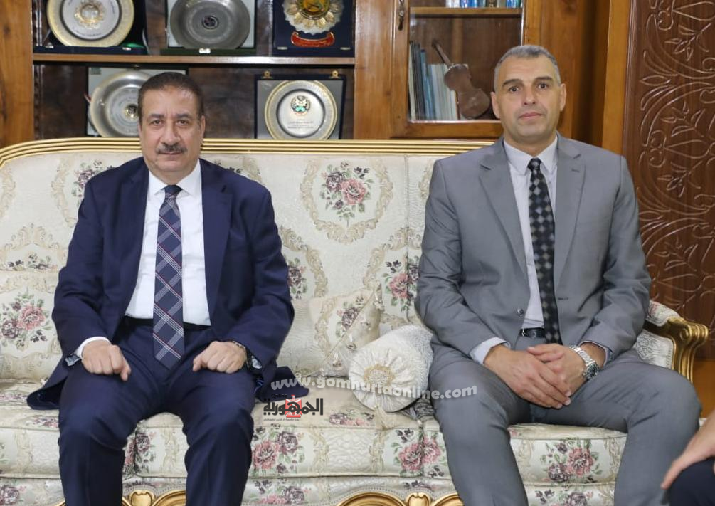 اللواء إبراهيم أبو ليمون محافظ المنوفية خلال تقديم التهنئة إلى مدير الأمن الجديد