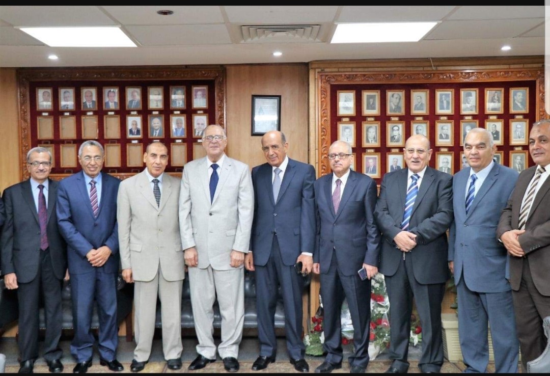 شيوخ مجلس الدوله يهنئون رئيس قضايا الدوله