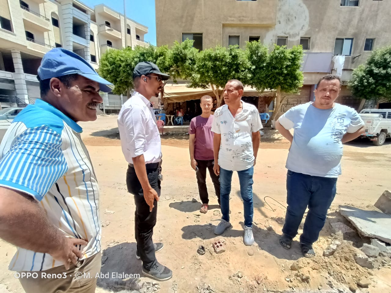 شاهد آخر تطورات تنفيذ المشروعات الخدمية وأعمال التطوير بمدينة العبور... صور