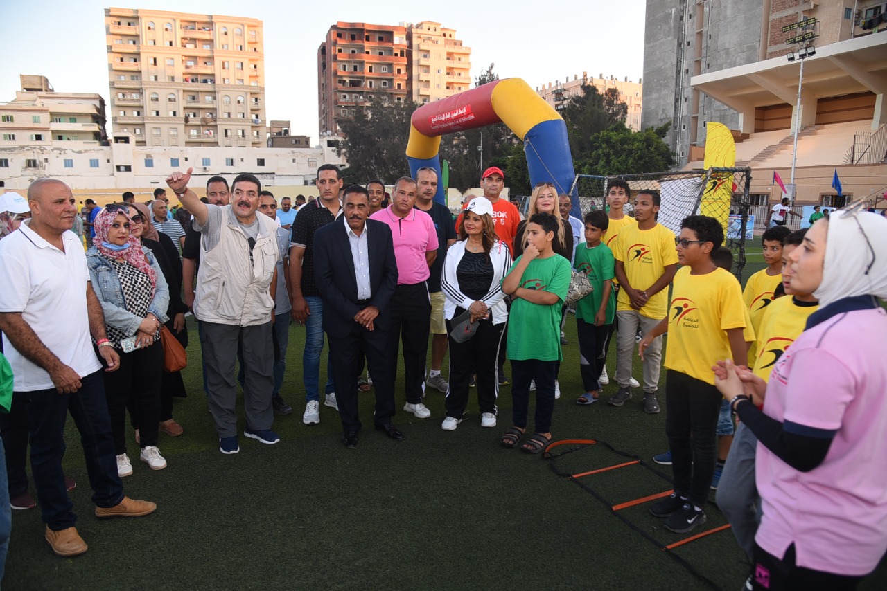 شعيب يشهد فعاليات مهرجان الرياضة للجميع بمطروح