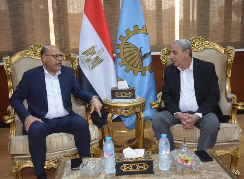 وزير العمل ومحافظ الغربية