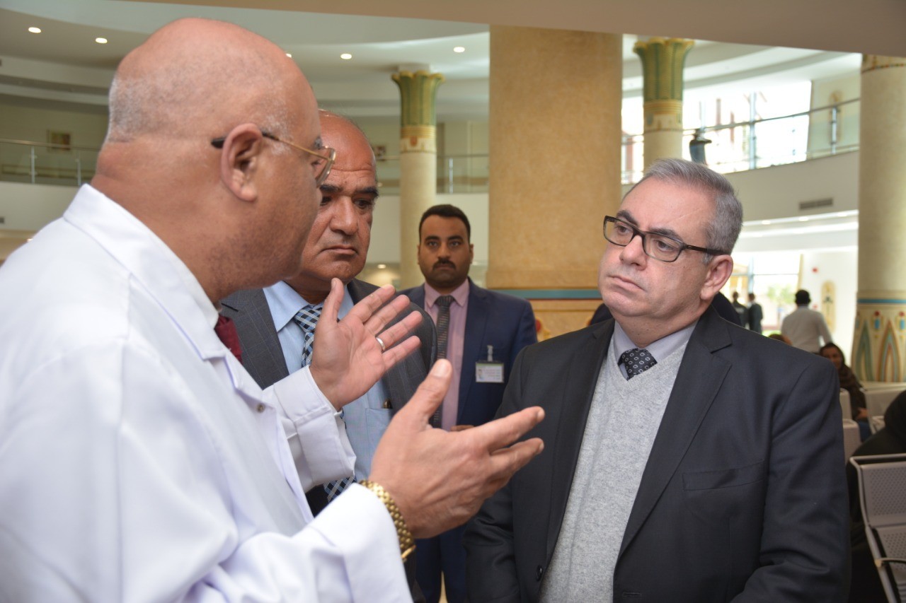 وفد منظمة الصحة العالمية يزور مستشفى شفاء الأورمان لعلاج السرطان بالأقصر