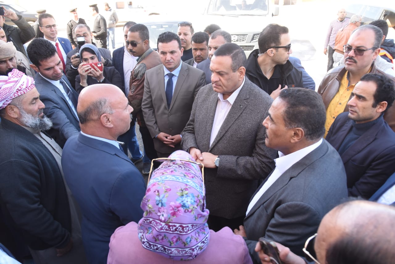 وزير التنمية ومحافظ مطروح يتفقدا عدد من المشروعات بمطروح