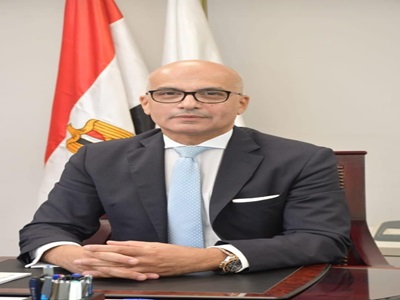 ا.د محمد ضياء زين العابدين رئيس جامعة عين شمس