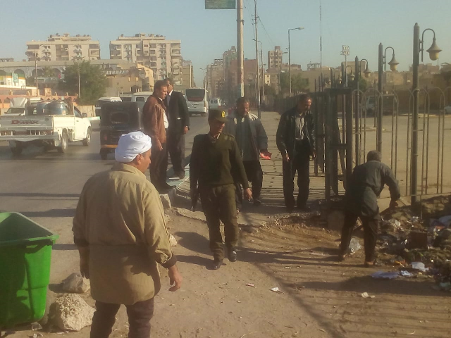 ابوالفتوح يقود حملتى نظافة بمدينة الزقازيق والوحدات المحلية لخلق بيئة حضارية للمواطنين