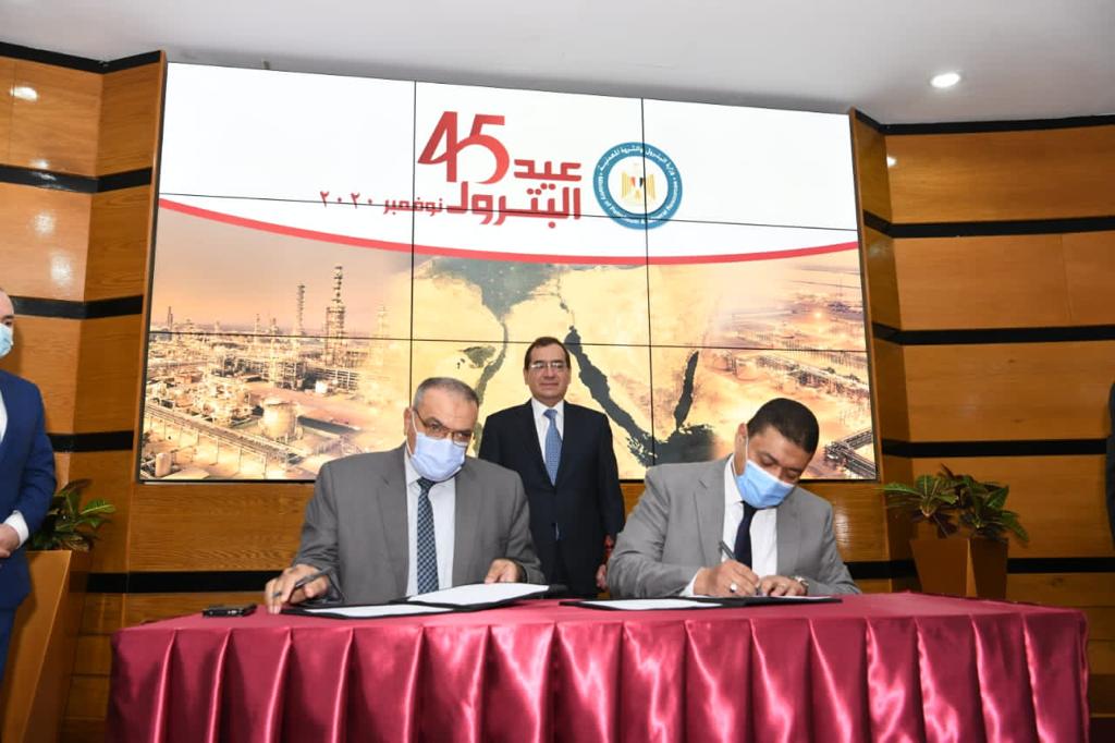 طارق الملا: قطاع البترول يحظى بدعم مستمر ومتابعة واعية من الرئيس