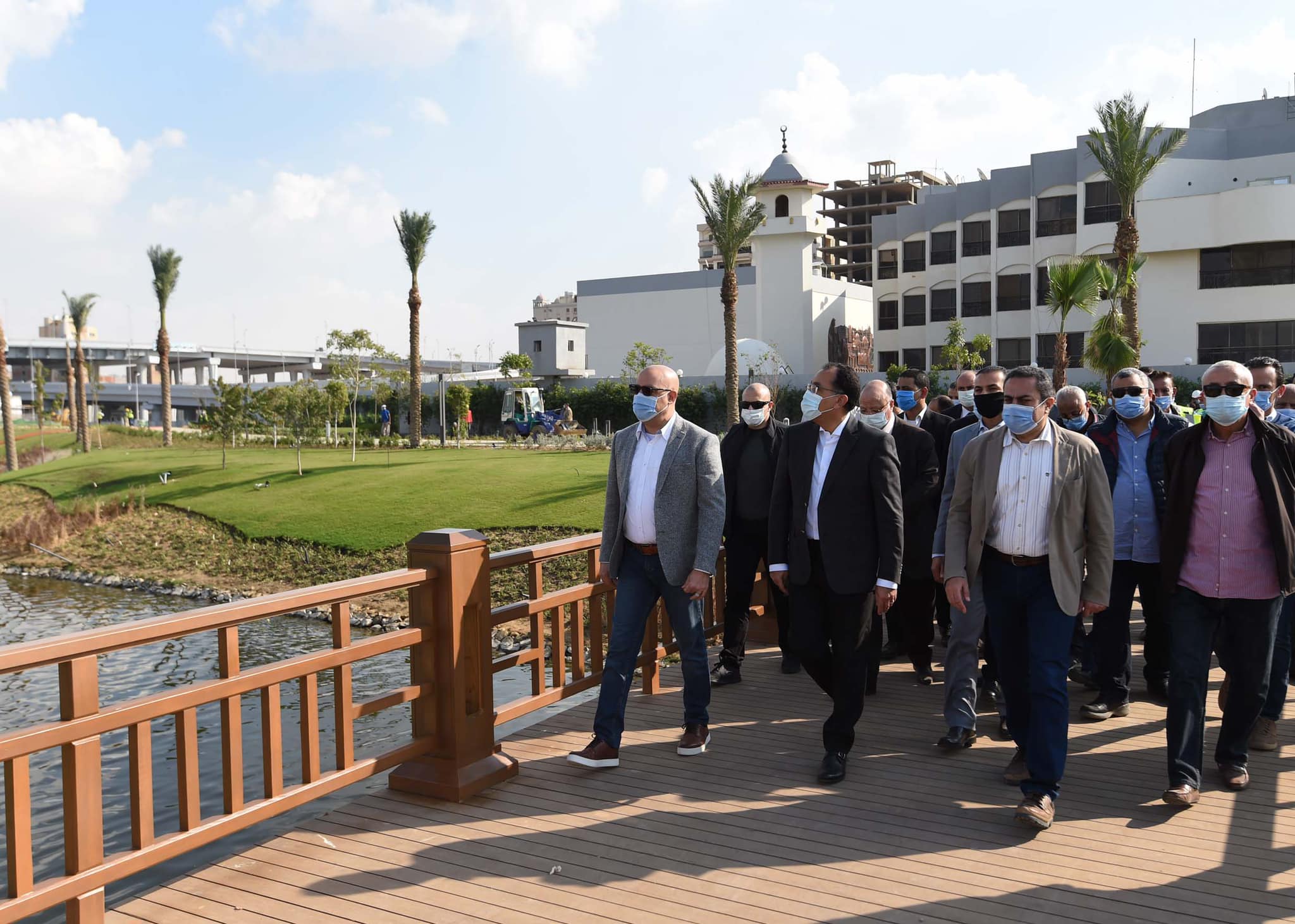 رئيس الوزراء: تطوير سُور مجرى العيون وبُحيرة عين الصيرة ضمن خطة متكاملة لإعادة الوجه الحضاري والتاريخي للقاهرة التراثية