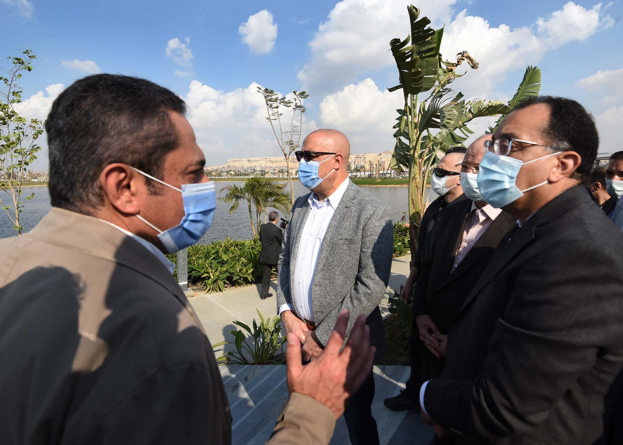 رئيس الوزراء: تطوير سُور مجرى العيون وبُحيرة عين الصيرة ضمن خطة متكاملة لإعادة الوجه الحضاري والتاريخي للقاهرة التراثية