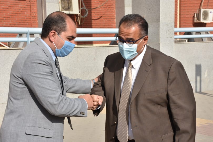 نائب رئيس جامعة عين شمس: انتخابات الاتحادات الطلابية تجرى وسط إجراءات احترازية مشددة