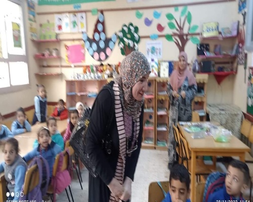 مدير تعليم القناطر الخيرية تشدد على عدم العقاب البدني للطلاب 