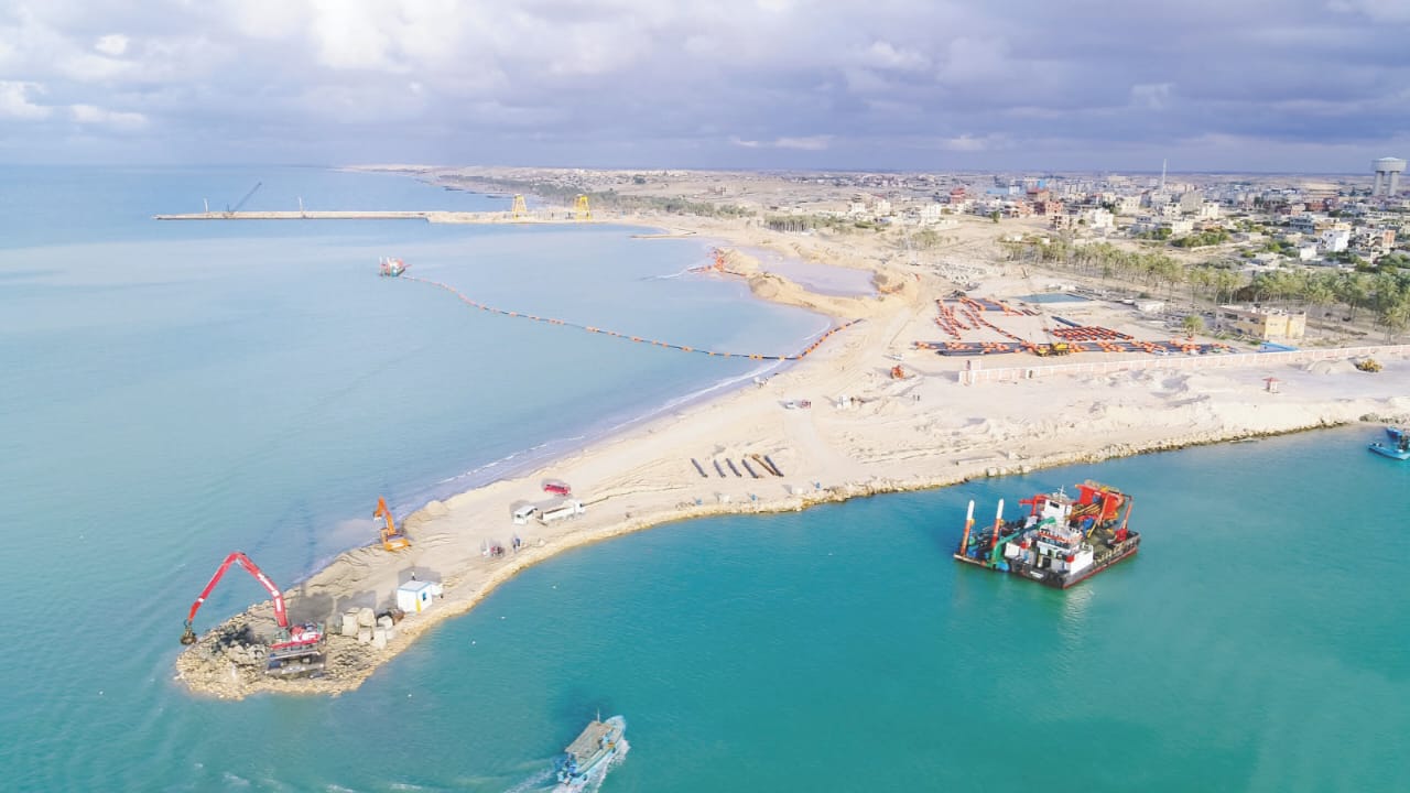 الموانئ‭ ‬المصرية ‭.. ‬قاطرة‭ ‬التنمية‭  ‬