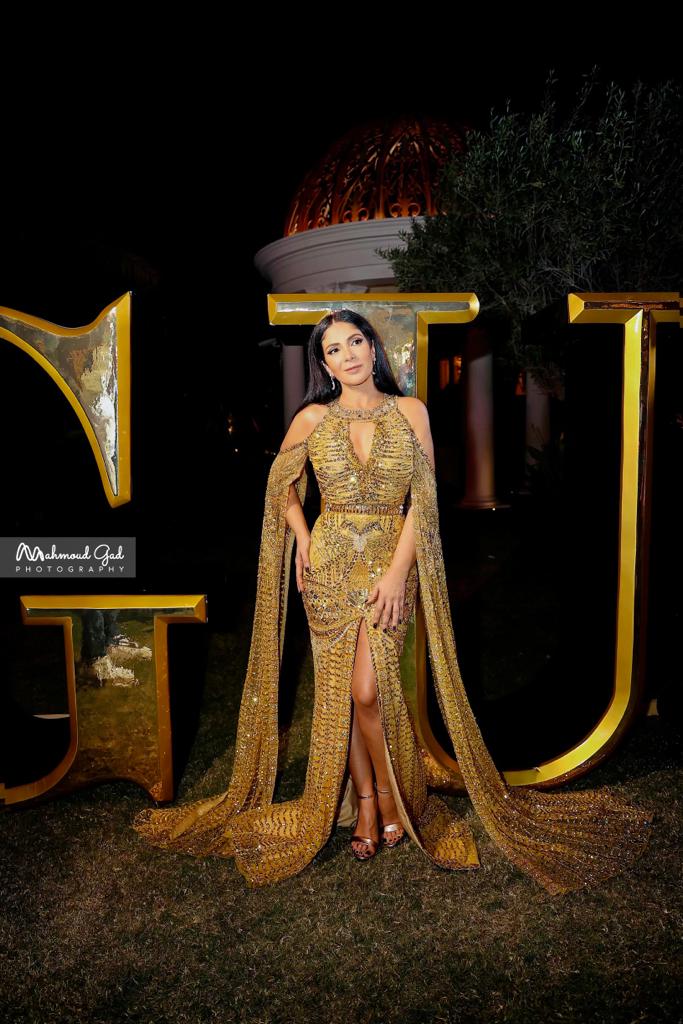 مني زكي تتألق في أحدث جلسة تصوير بتوقيع محمود جاد 