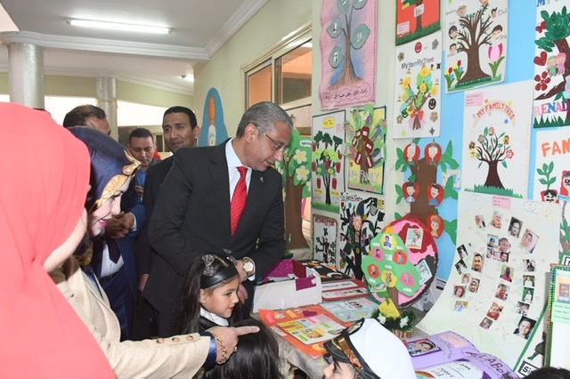 محافظ الفيوم يشهد حفل ختام أنشطة رياض الأطفال بمدارس الرسالة
