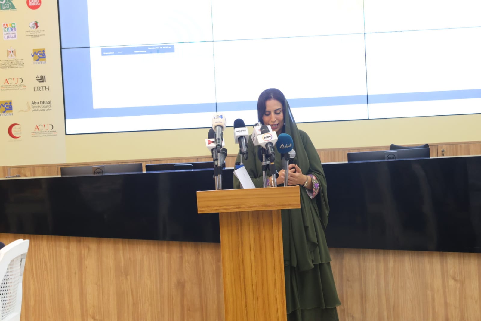  سفيرة الإمارات بالقاهرة 