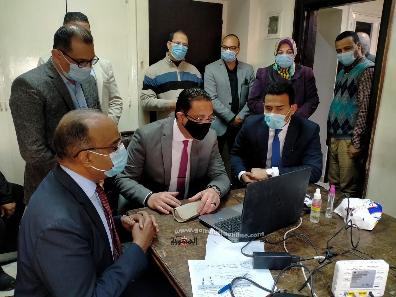 محافظ الفيوم يتابع سير العمل بغرفة عمليات امتحانات المرحلة الثانوية