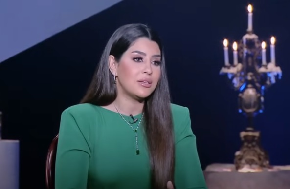 الفنانةَ آيتن عامر