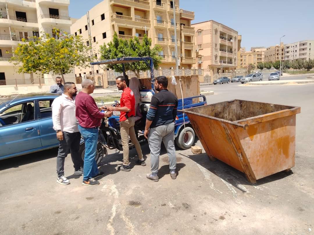 جهاز العبور يصادر 9تكاتك و 36تروسيكل فى حملة بمعاونة الشرطة