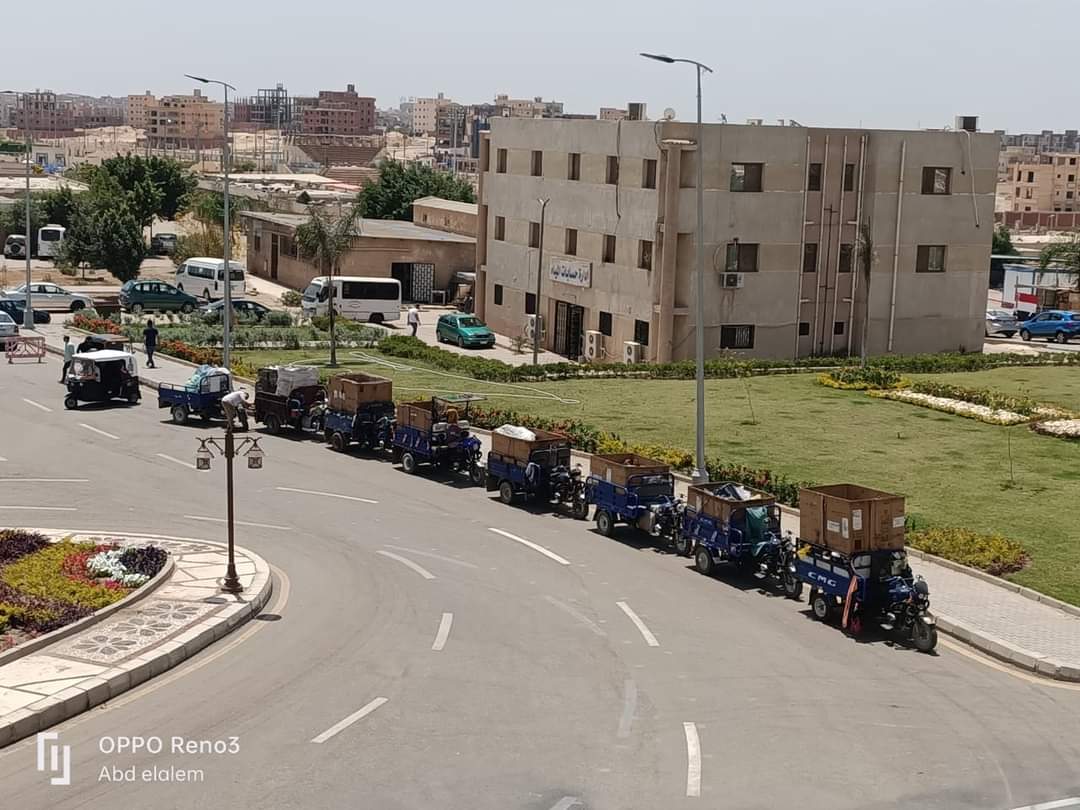 جهاز العبور يصادر 9تكاتك و 36تروسيكل فى حملة بمعاونة الشرطة