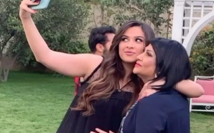 ياسمين عبد العزيز وبدرية طلبة