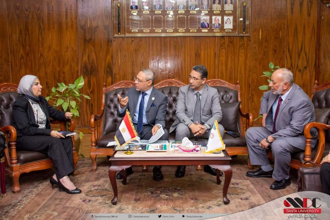 رئيس جامعة طنطا يستقبل وفد الشركة المانحة للأيزو QSI