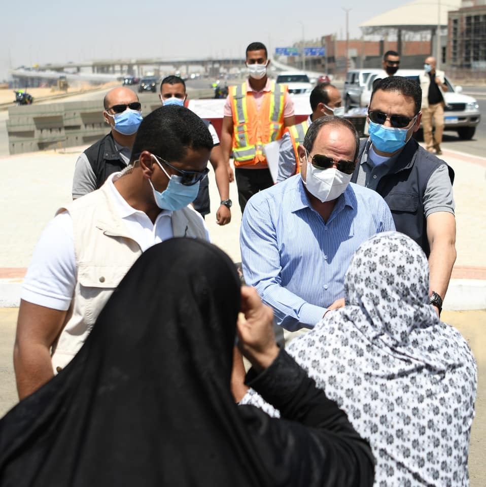 الرئيس يتفقد أعمال تطوير عدد من المحاور والطرق الجديدة بشرق القاهرة