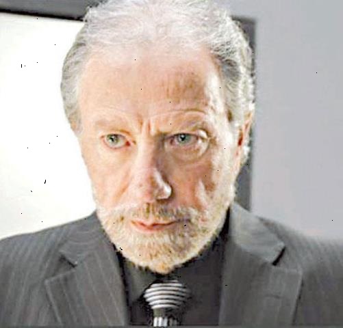 الفنان فؤاد شرف الدين 