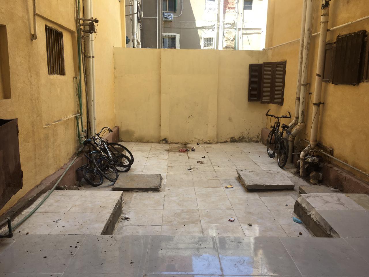 بكري يشكر أهالي المناخ ..دهنوا عماراتهم السكنية ببورسعيد
