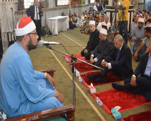 الهجان يشهد فعاليات القافلة الدعوية بقليوب عقب اداء صلاة الجمعة