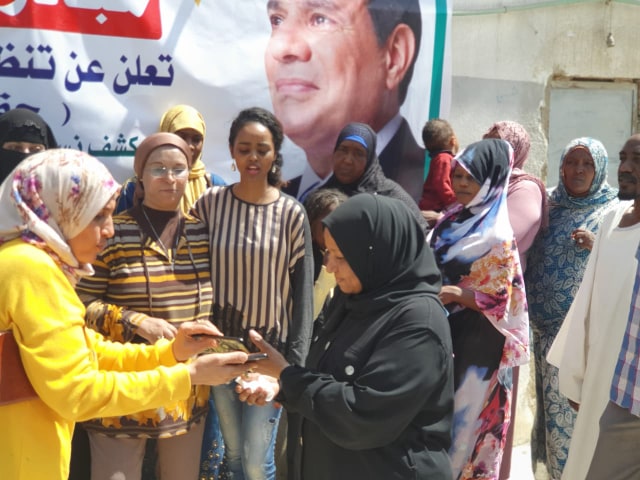 قافلة طبية  بحدائق الاهرام لعلاج الاهالي بالمجان.. صور