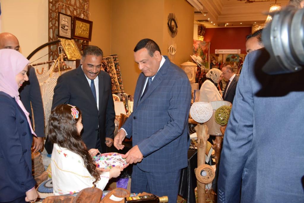 مشاركة قوية لمنتجات مطروح بمعرض ايادي مصر للحرف اليدوية 