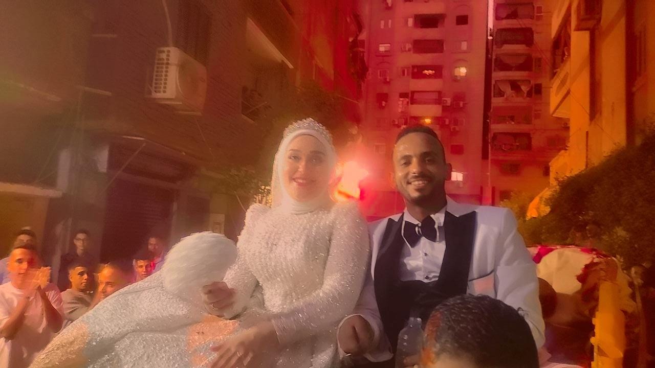 ألف مبروك الزفاف السعيد 