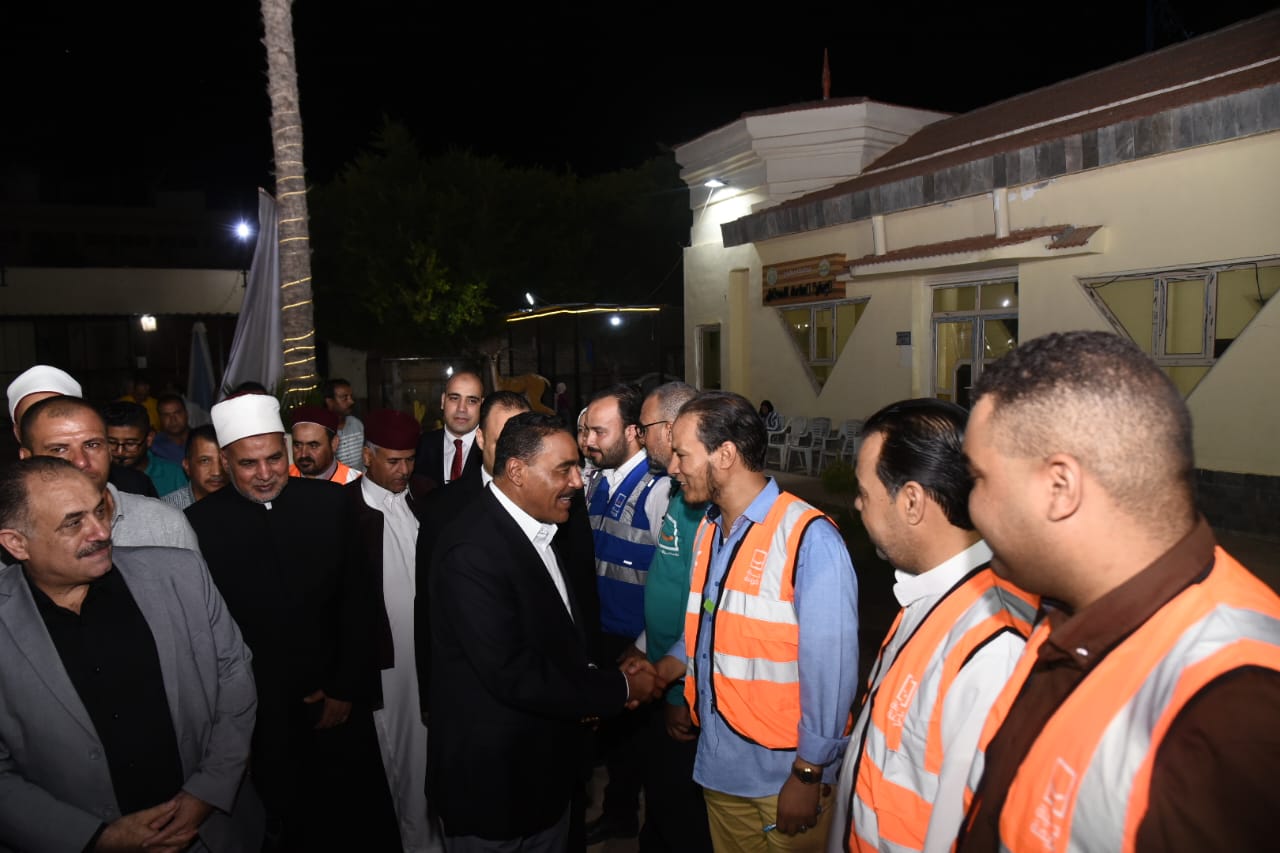  حقائب وادوات مدرسية مهداة من حياة كريمة لابناء مطروح