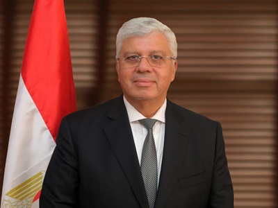 الدكتور أيمن عاشور وزير التعليم العالي والبحث العلمي