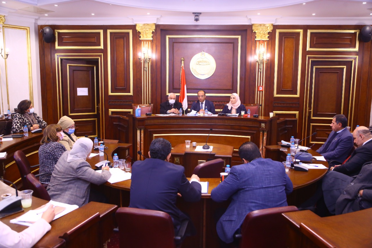  القباج تستعرض جهود وزارة التضامن في تنظيم الأسرة والاستثمار في البشر
