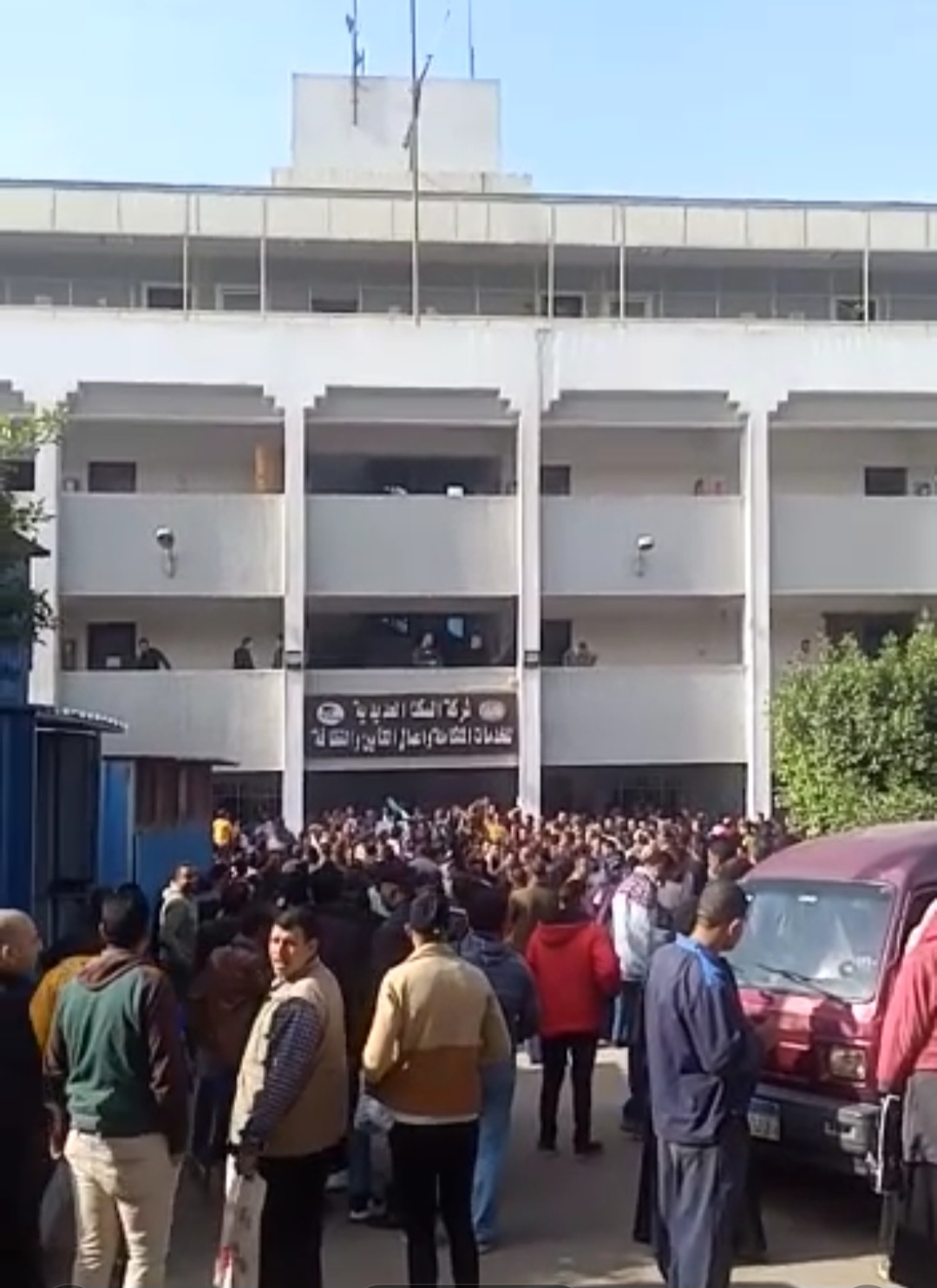 إقبال كبير من راغبى العمل بقطارات تالجو على خط القاهرة - الأقصر