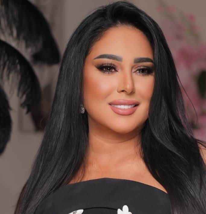 الفنانة رحاب الجمل