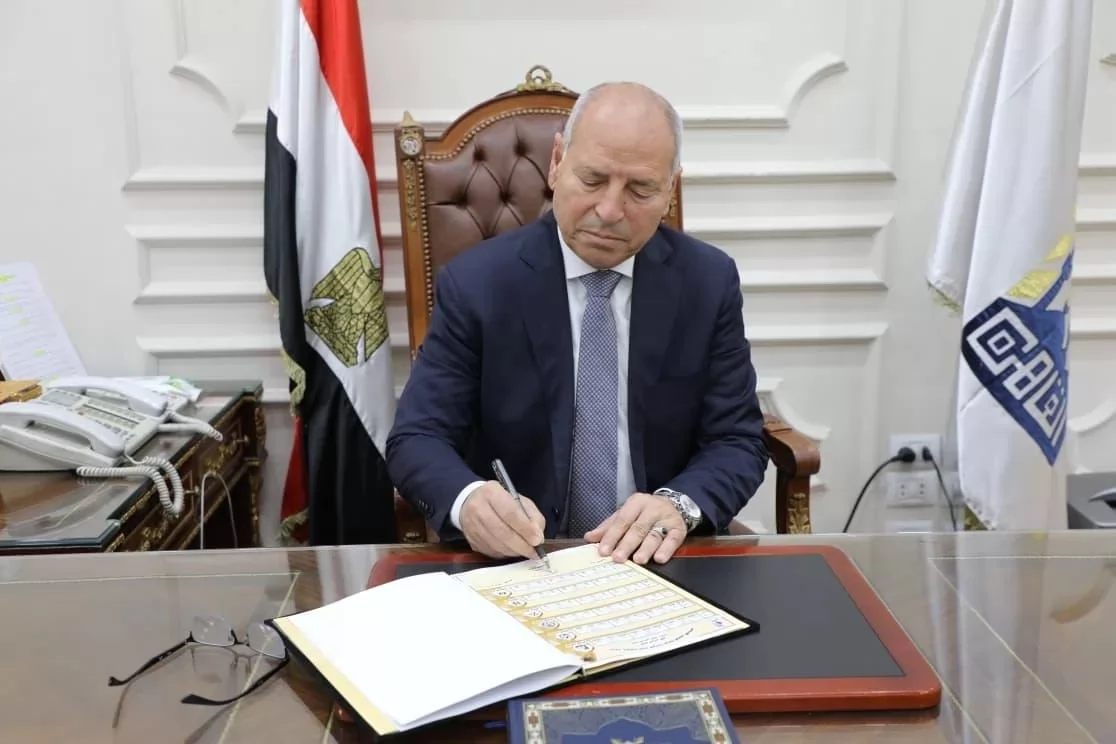 الدكتور إبراهيم صابر