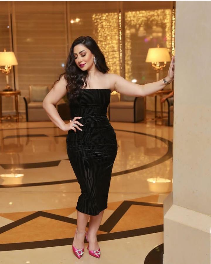 بالأسود .. إطلالة مميزة ل 