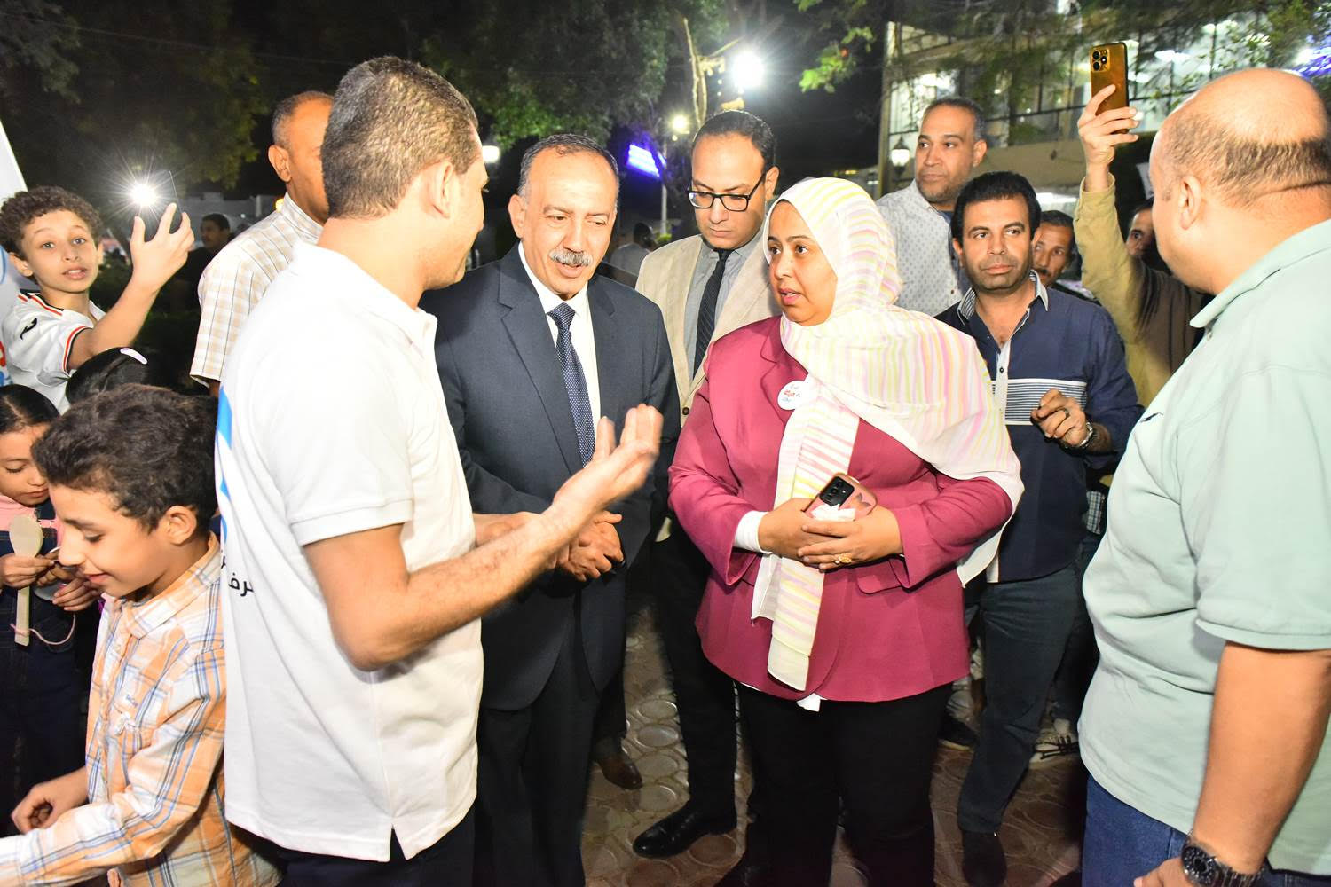 محافظ أسيوط يشهد فاعلية حملة 