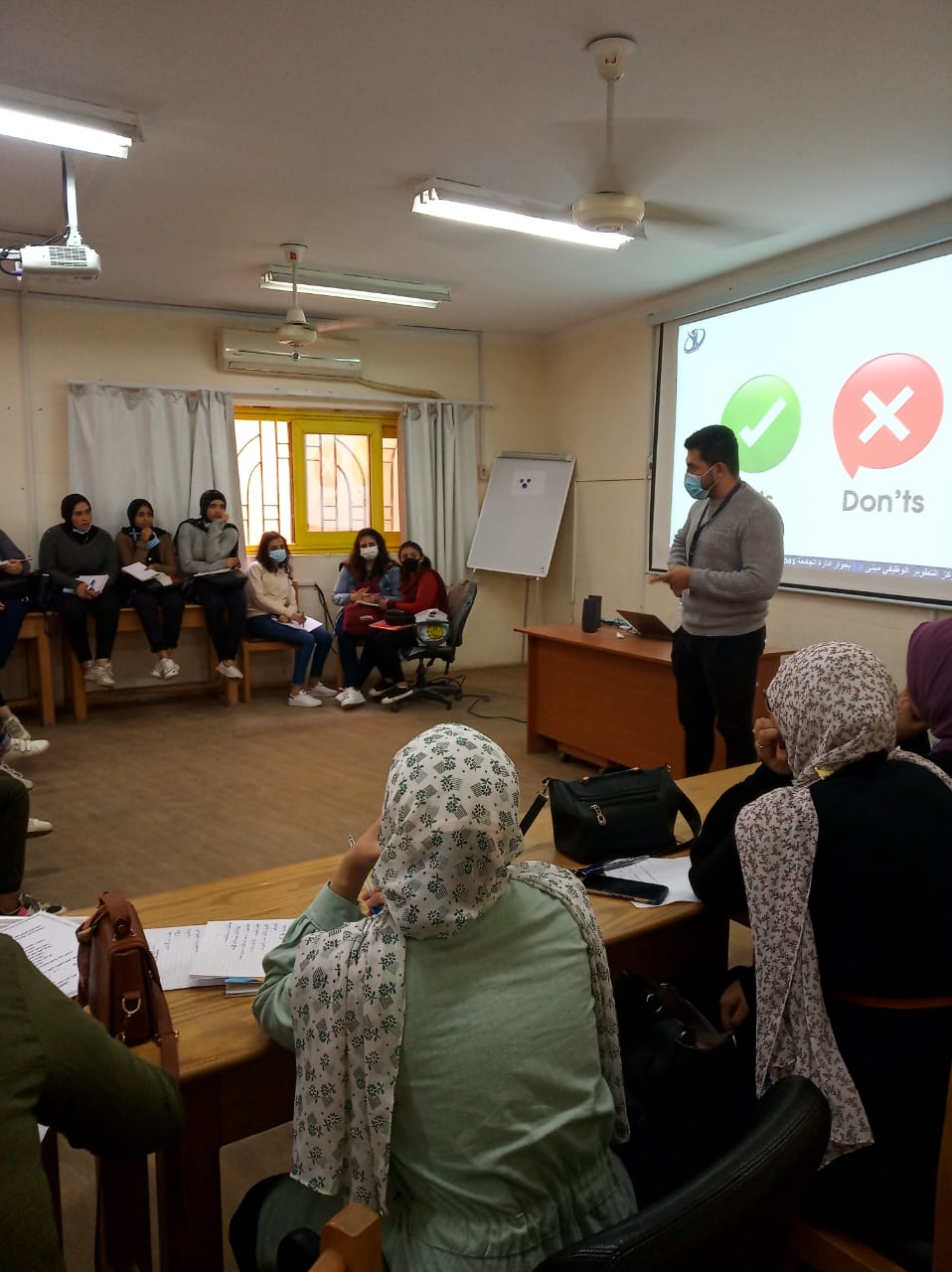 مشروع تأهيل طلاب الفرق النهائية لسوق العمل CAREERY يجوب كليات جامعة حلوان 