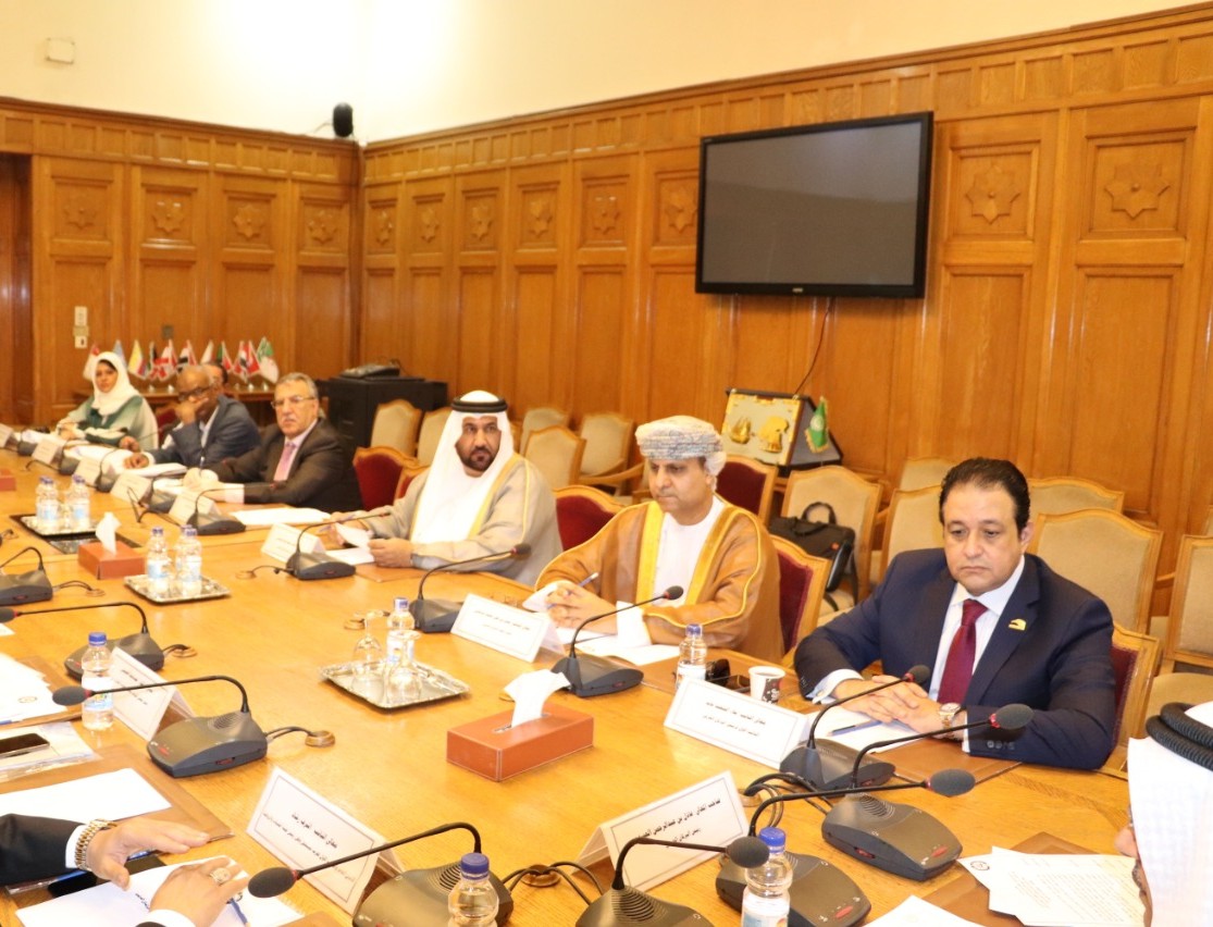 مجلس أمناء جائزة وسام البرلمان العربي يعقد اجتماعه الأول في القاهرة