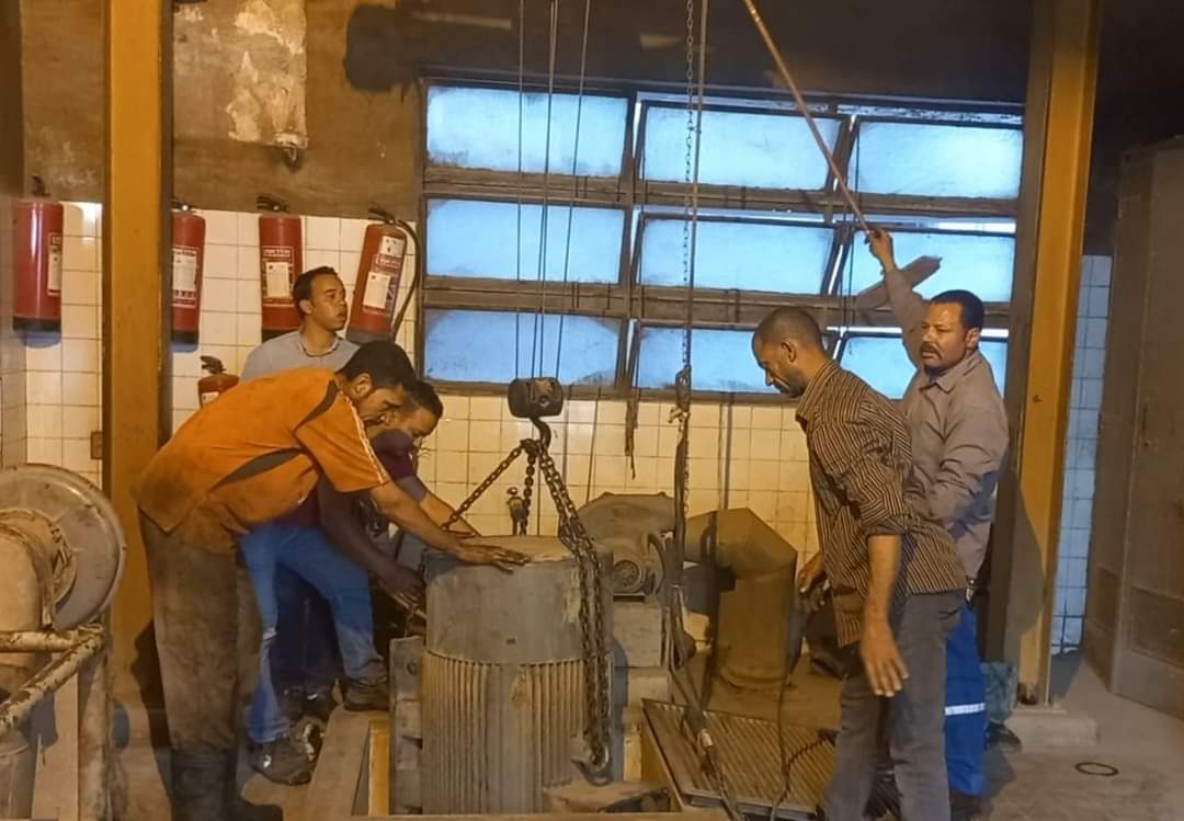 صيانة محطة رفع الصرف الصحى بشارع المدارس ببنى سويف