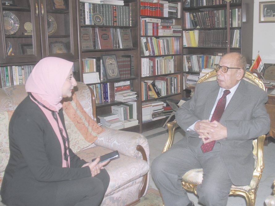 د صلاح فضل يتحدث مع عقيدتي