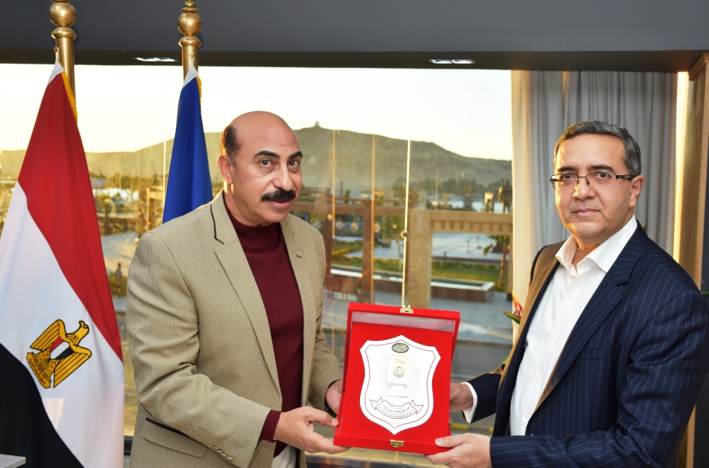 محافظ أسوان يستقبل السفير الهندى لتعزيز التعاون المشترك‎‎